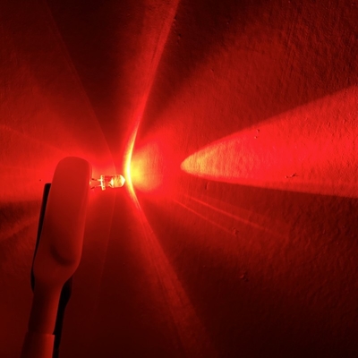 حركة المرور الأحمر لون 620nm 45deg 12000mcd سلك ذهبي مستدير مع فلينج 5mm LED للخارج
